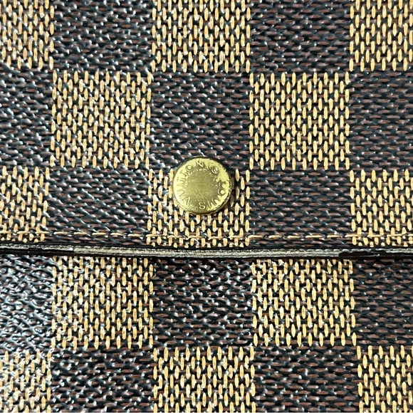 Authentic Louis Vuitton Damier ebene Sarah wallet - Picture 8 of 10